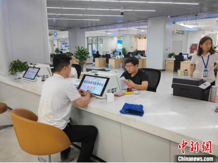 山东“深度求索”AI赋能政务服务 推动利企惠民“加速度”